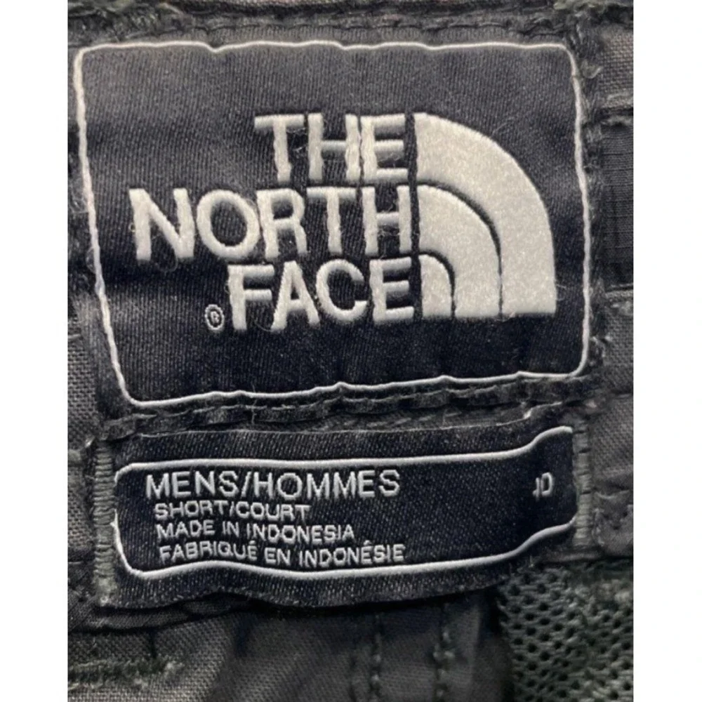 The North Face Men's Nylon Pants Size 40 Short Black Hiking Travel Zip Pocket